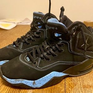 Air Jordan B'Loyal Edition.Youth size 4.Black & University Blue. Great Condition